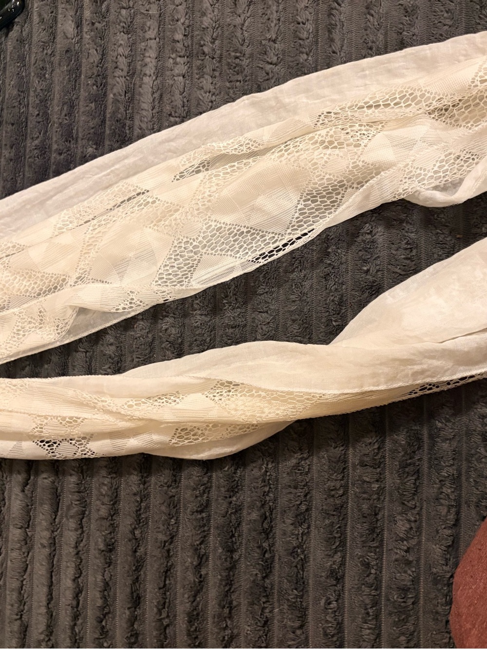 Lightweight Cream Lace-Inset Women's Scarf